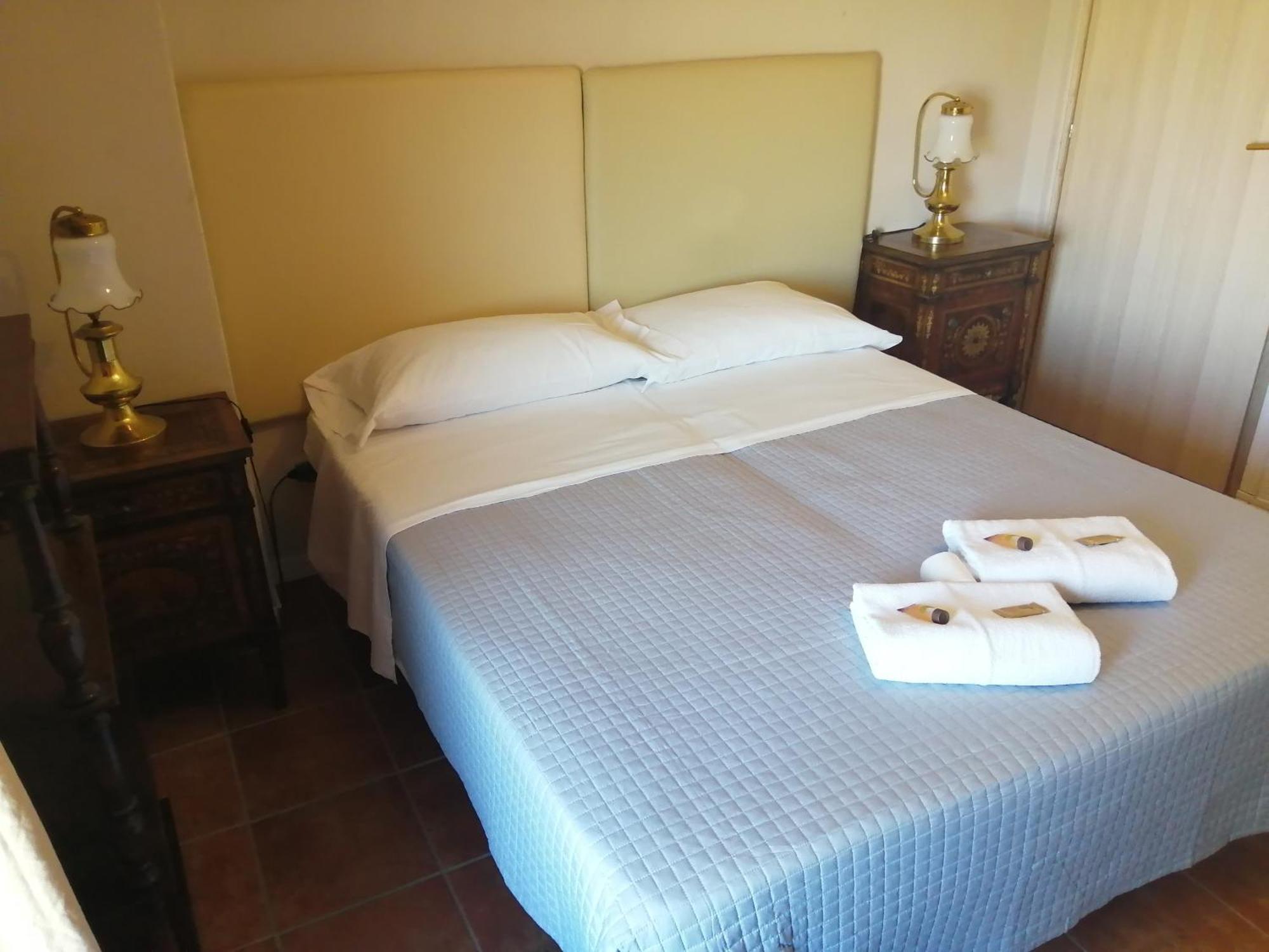 Bed and Breakfast Cascina la castagnara&tazio nuvolari Oriolo  Camera foto
